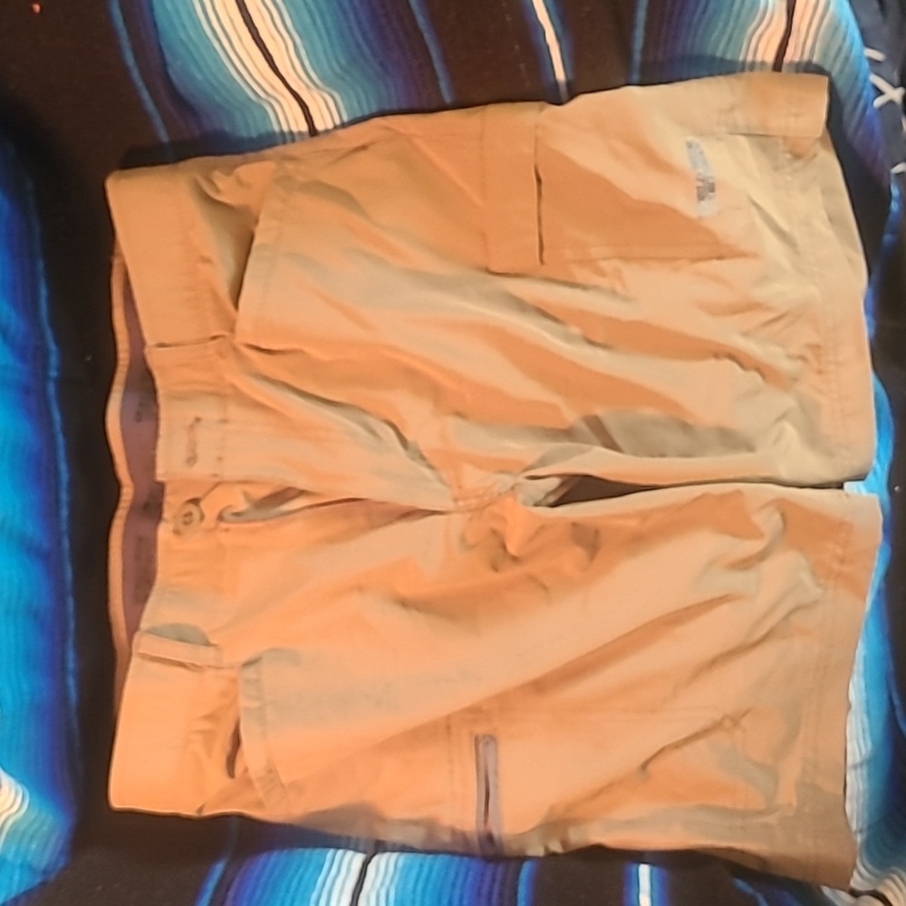 Size 34 world wide sportsman fishing shorts